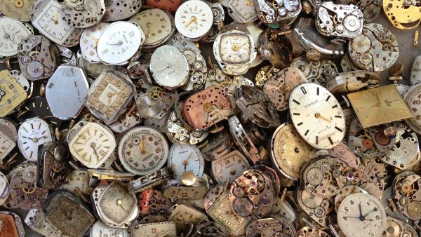 clocks-wide