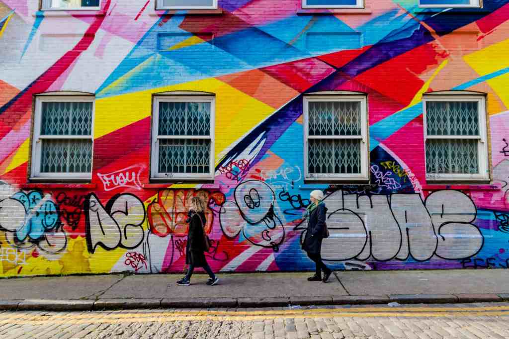 INTRO jonathan-kho-573743-unsplash